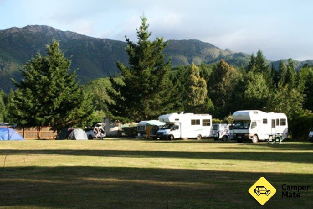 Alpine Holiday Apartments & Campground - 3